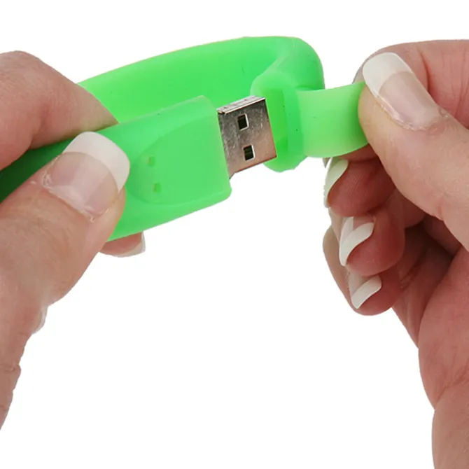 Kirkland USB Drive - 4GB