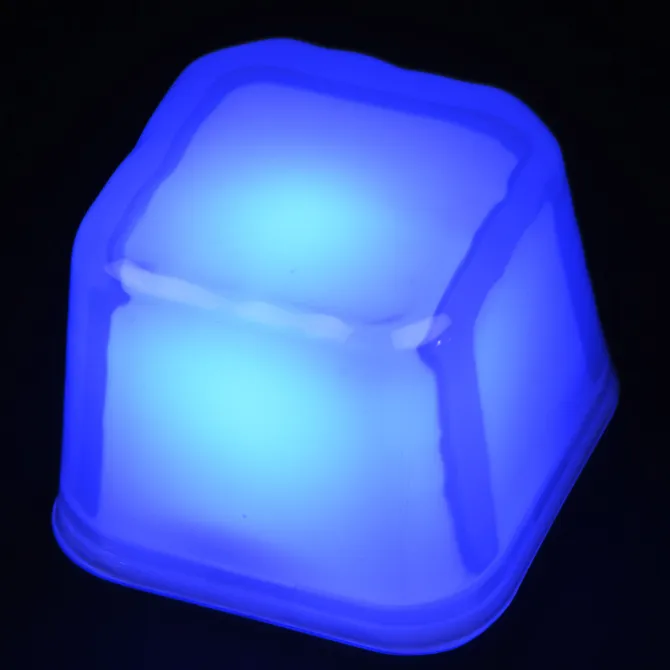 Light-Up Ice Cube - Multicolor - 24 hr