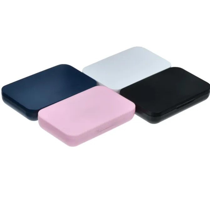 On the Move Manicure Set